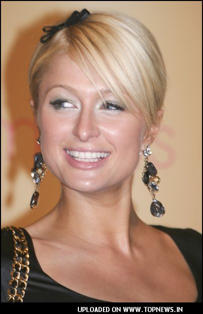 Paris Hilton Unveils Her New Fragrance "Can Can Paris Hilton" At Macy's in Philadelphia
